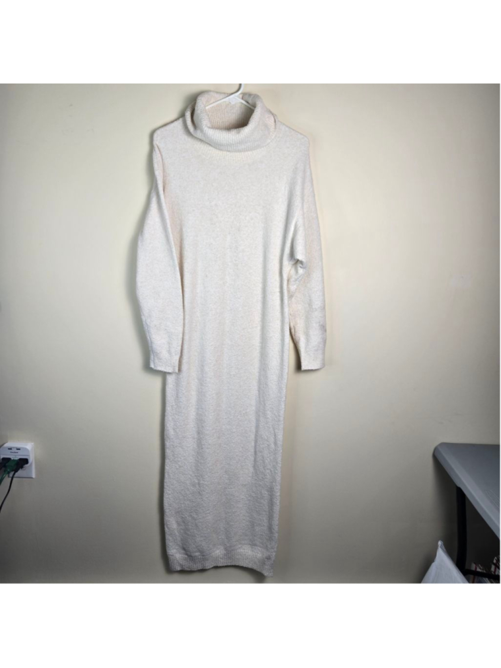 Women's Express Off-White Long Sleeve Turtleneck Sweater Dress S